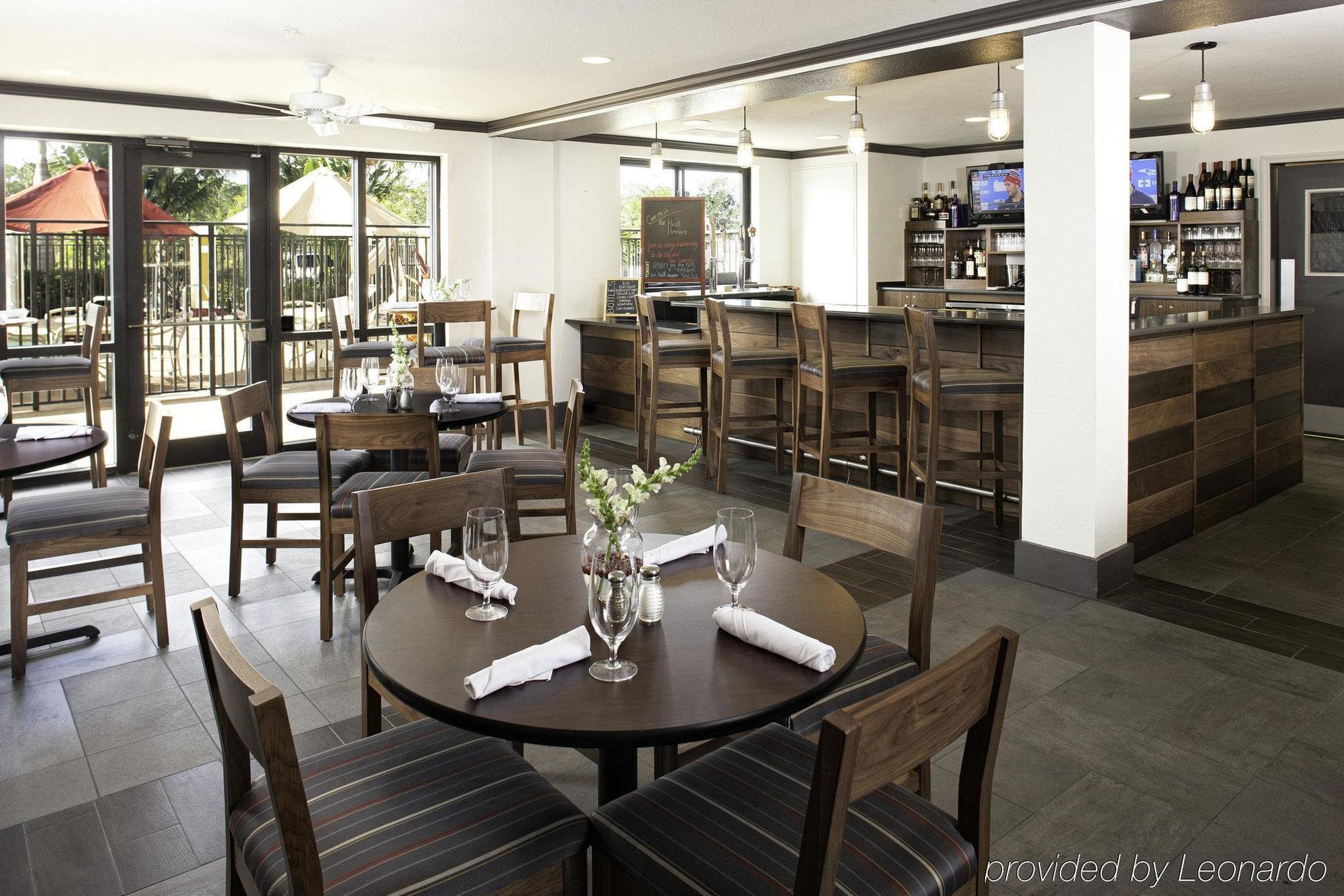 Four Points By Sheraton Fort Myers Airport Экстерьер фото