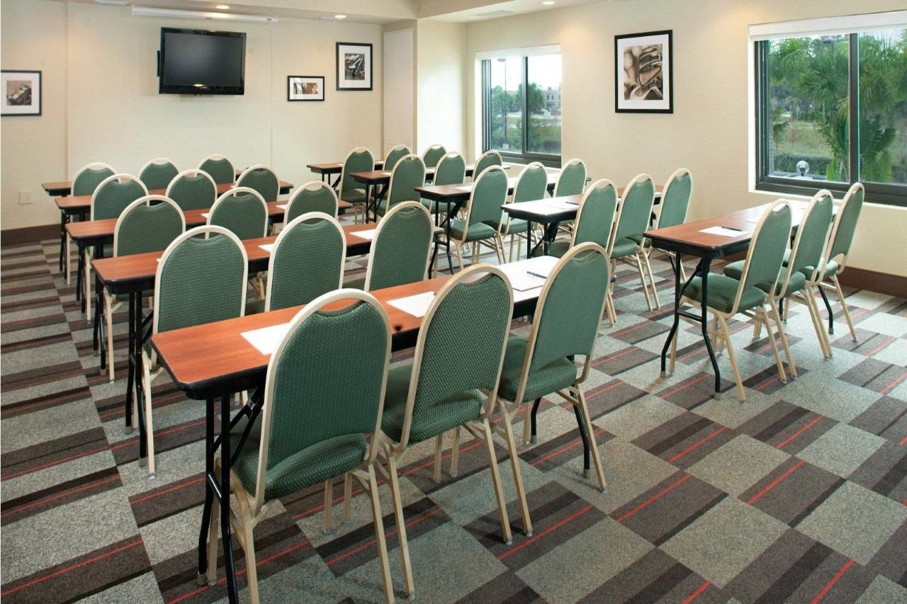 Four Points By Sheraton Fort Myers Airport Экстерьер фото
